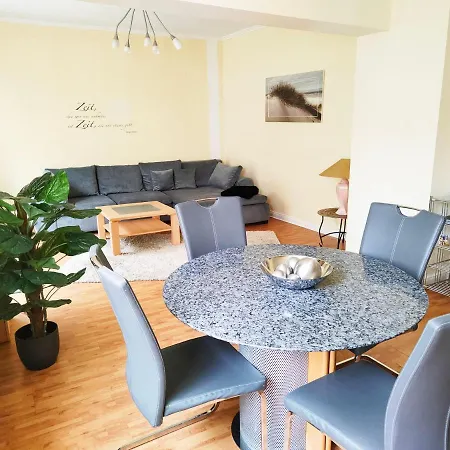 Ferienhaus-kassiopeia * Laboe