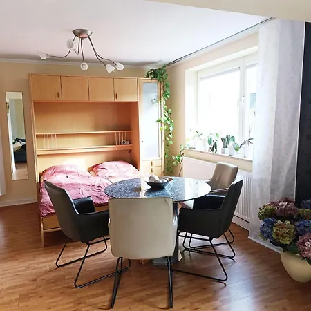 Ferienhaus-kassiopeia * Laboe